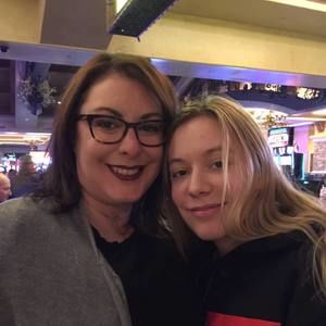 Meet your Posher, Danielle